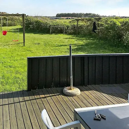 Three-bedroom Holiday In 7 Casa vacanze *