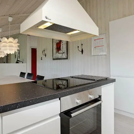 Three-bedroom Holiday In 7 Casa vacanze Løkken